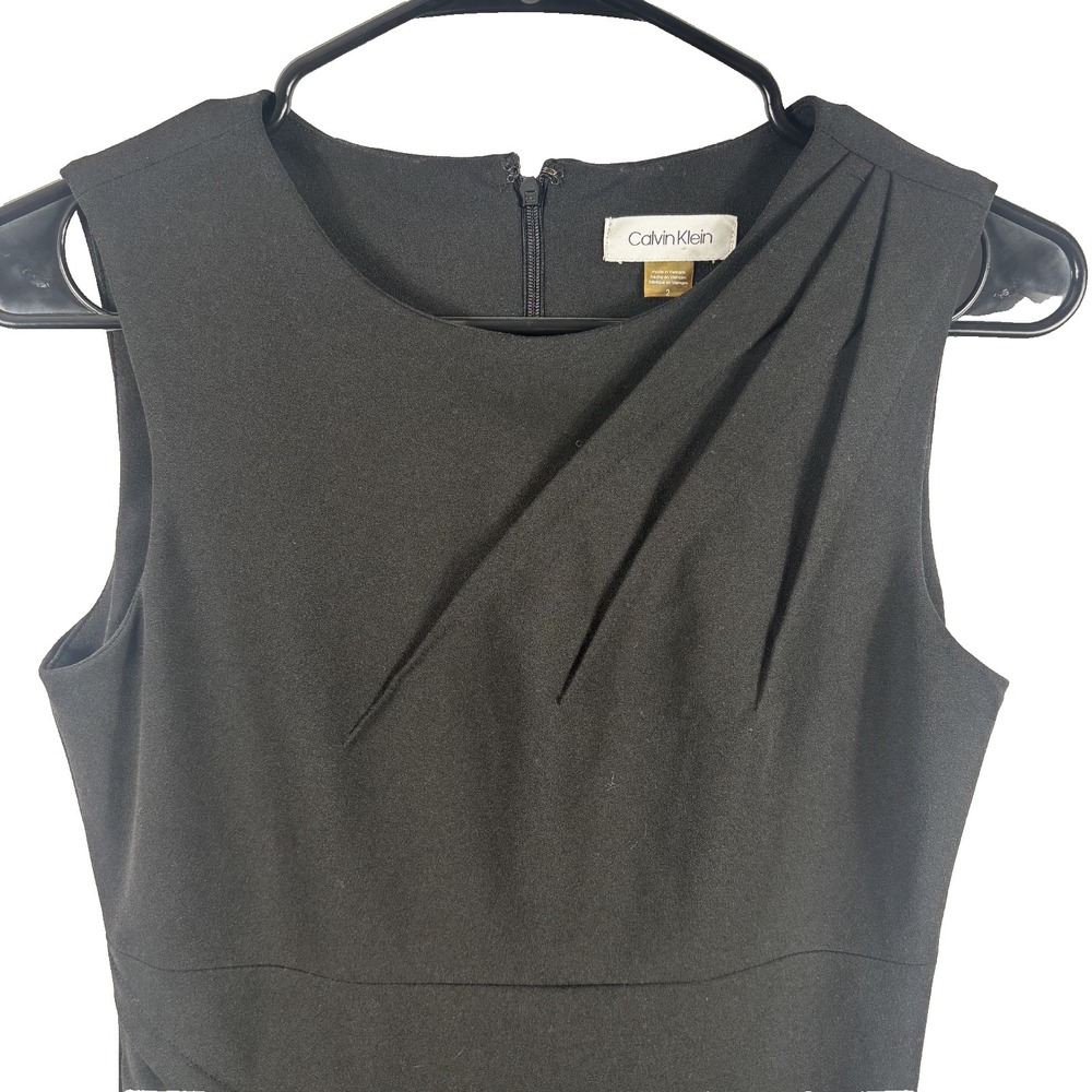 Calvin Klein Sleeveless Starburst Ruched Side Sheath Dress
